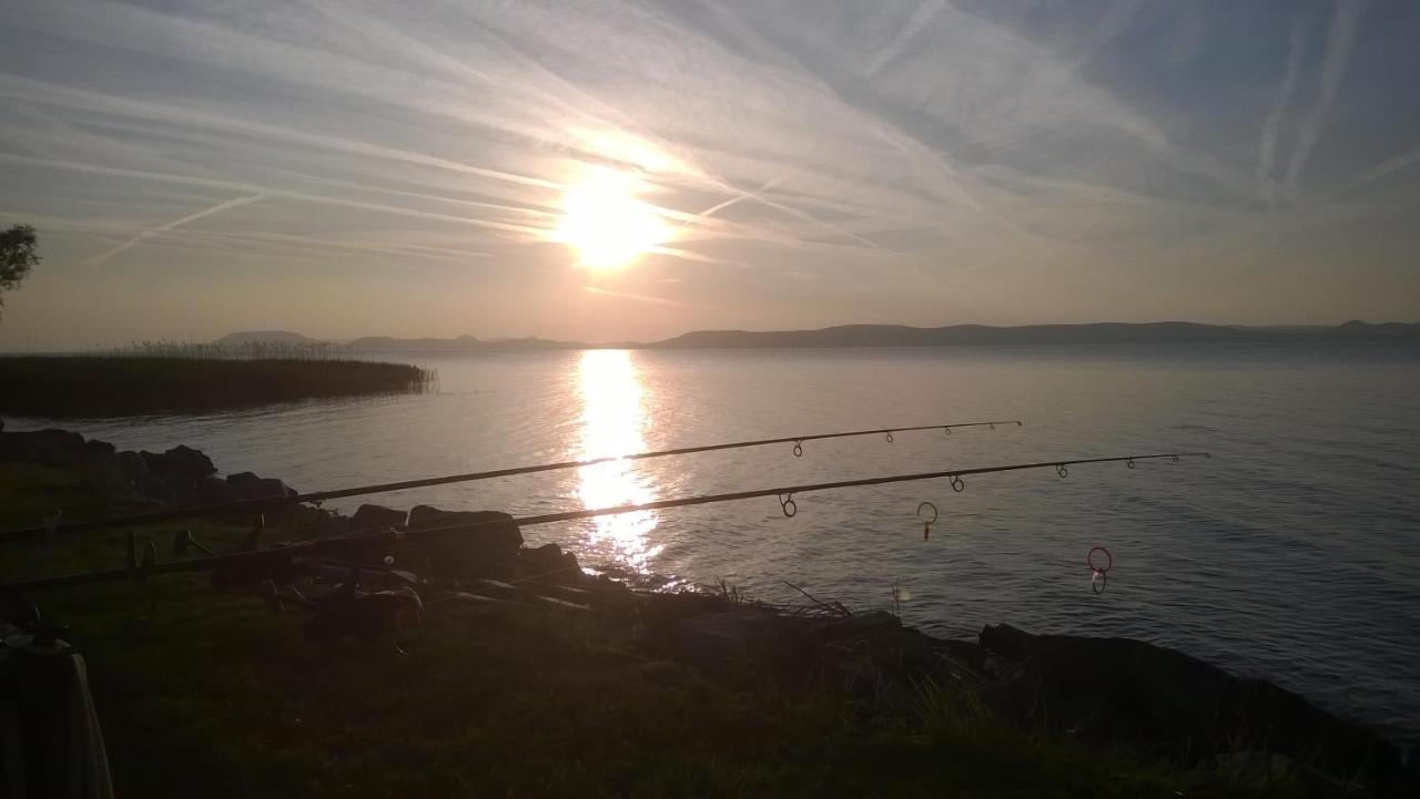 Család-Barát Apartman Balatonlelle Exteriér fotografie